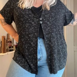 Y2K black floral faux 2-piece too / plus size